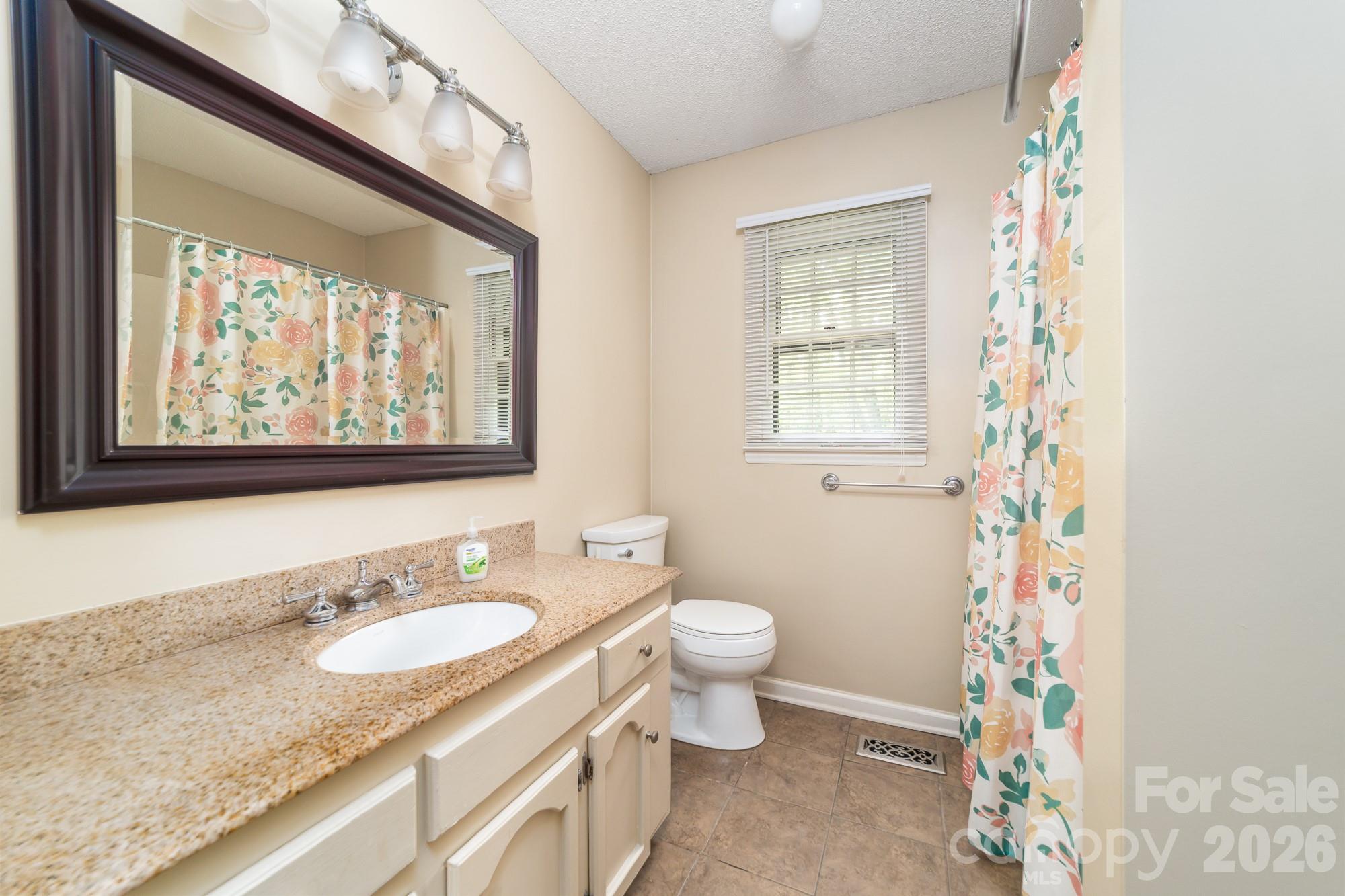 412 E Poplar Street Stanley NC 28164