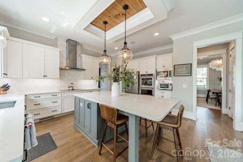 344 Melbourne Court Charlotte NC 28209