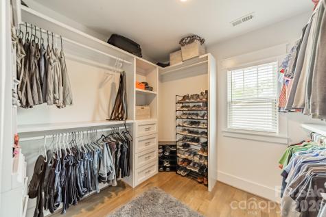344 Melbourne Court Charlotte NC 28209