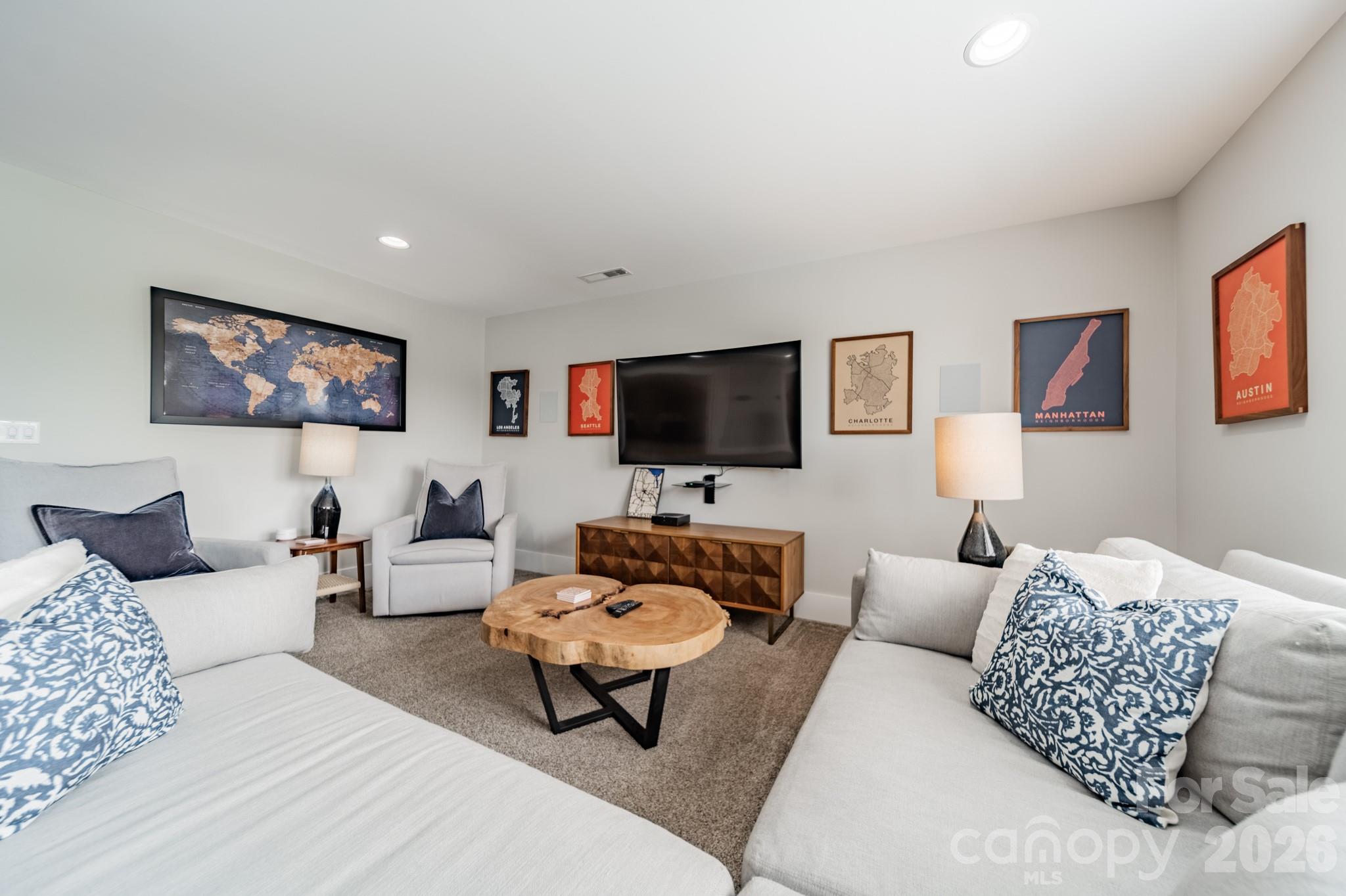 344 Melbourne Court Charlotte NC 28209