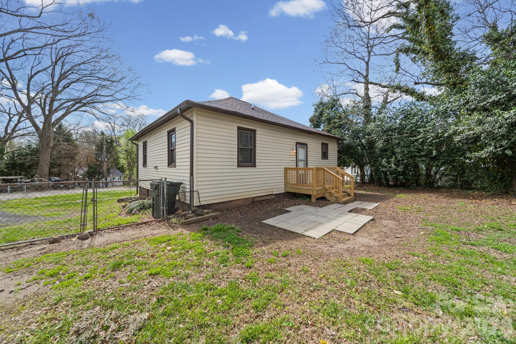 1866 Hilltop Circle Gastonia NC 28054