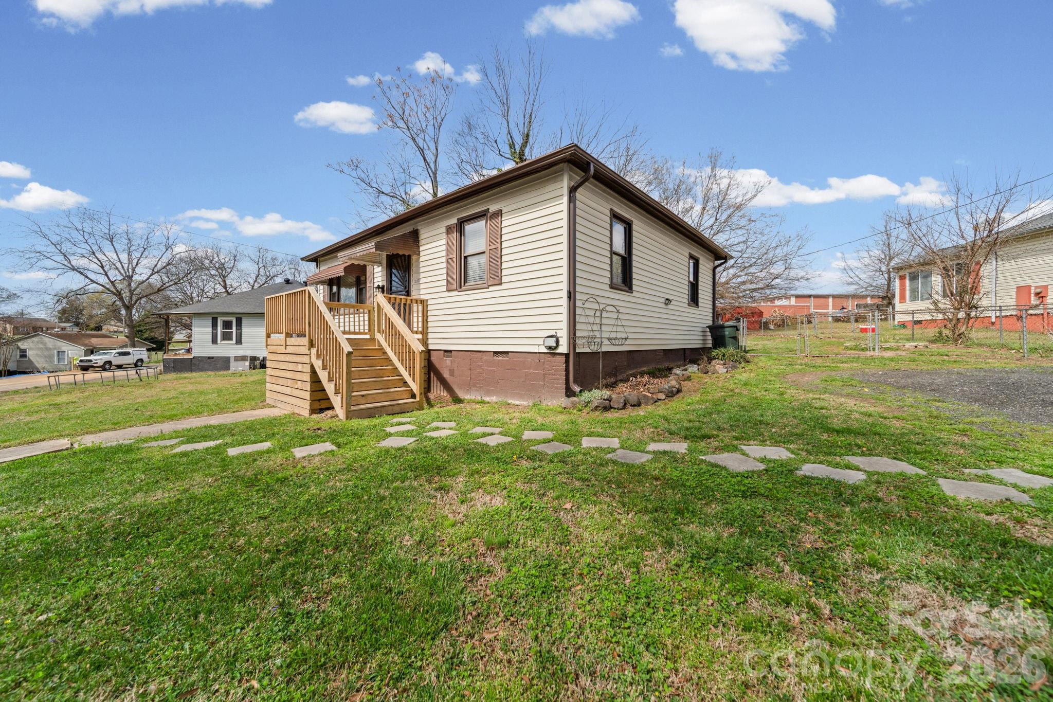 1866 Hilltop Circle Gastonia NC 28054