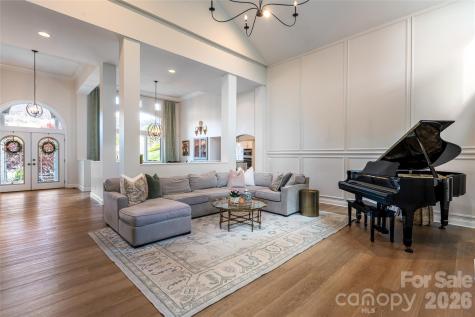 6 Oxford Court Asheville NC 28804