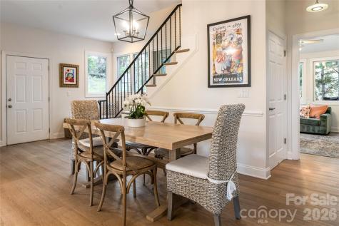 6 Oxford Court Asheville NC 28804