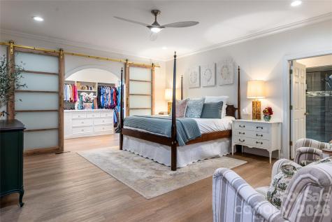 6 Oxford Court Asheville NC 28804