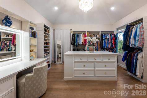 6 Oxford Court Asheville NC 28804