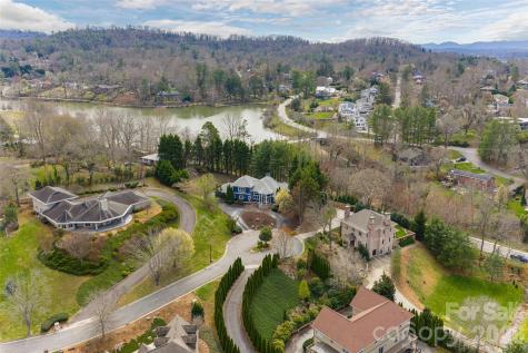 6 Oxford Court Asheville NC 28804