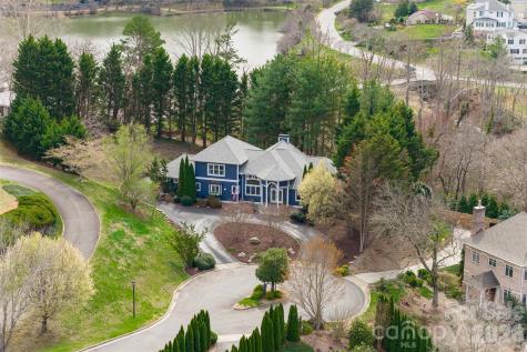 6 Oxford Court Asheville NC 28804