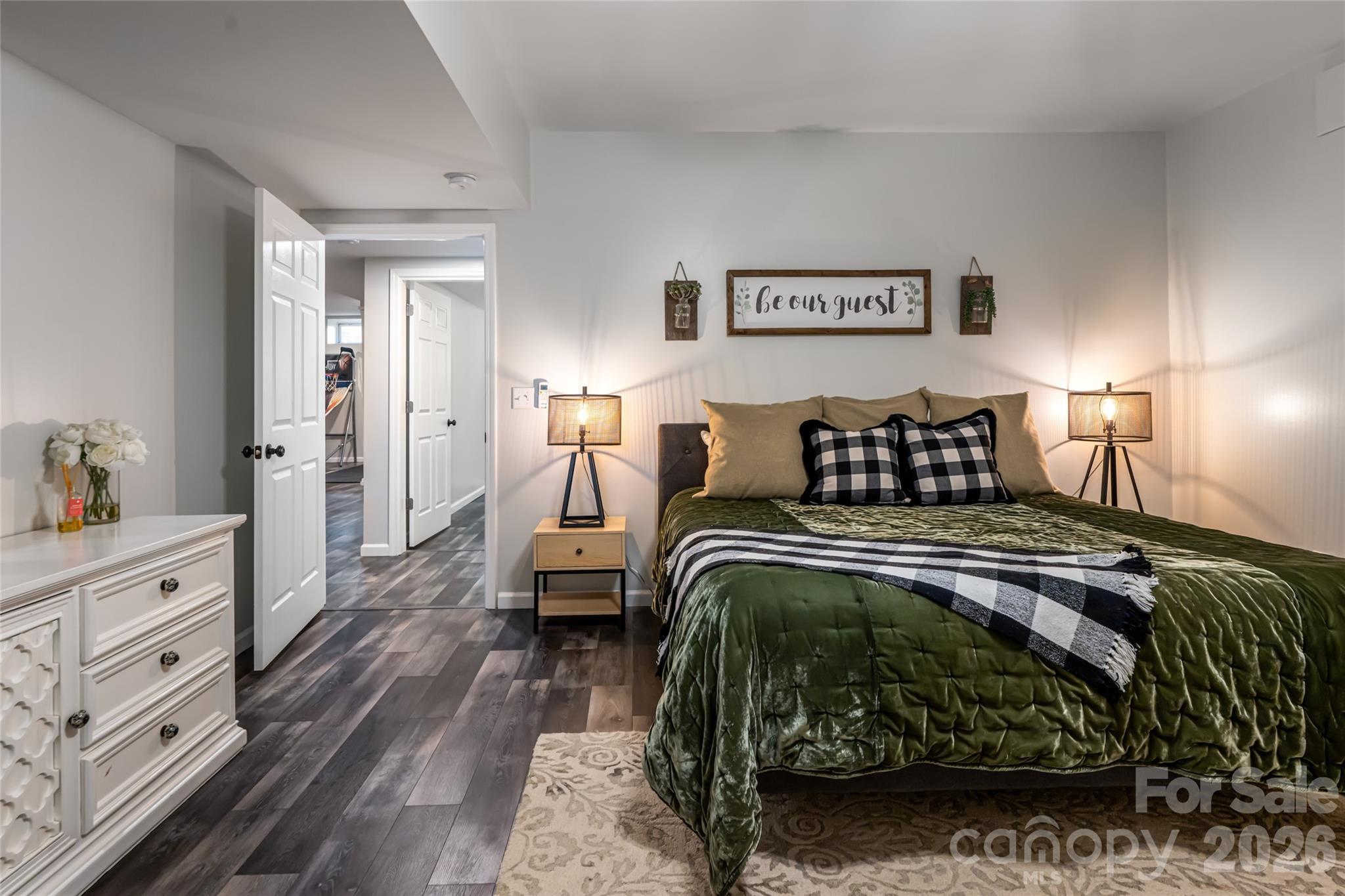 6 Oxford Court Asheville NC 28804