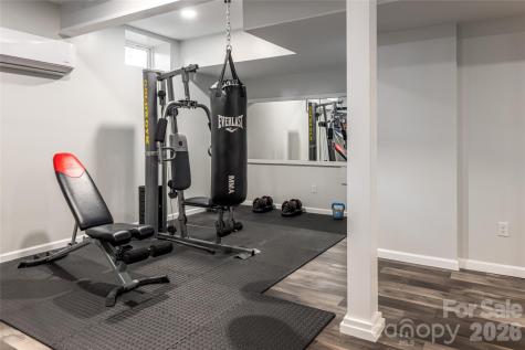 6 Oxford Court Asheville NC 28804