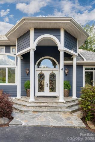 6 Oxford Court Asheville NC 28804