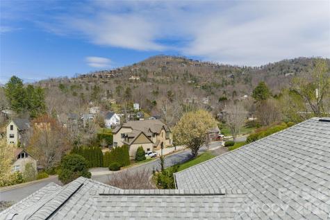 6 Oxford Court Asheville NC 28804