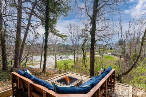 6 Oxford Court Asheville NC 28804