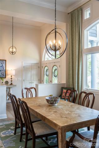 6 Oxford Court Asheville NC 28804