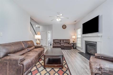 2823 Oakdale Pasture Drive Charlotte NC 28216