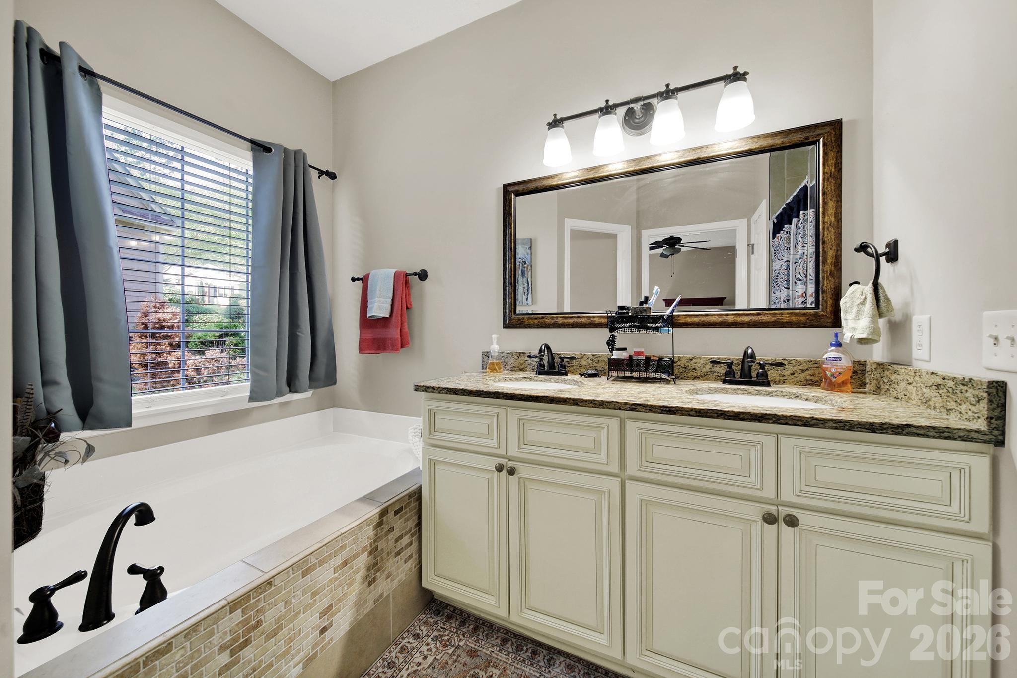 7221 Maitland Lane Charlotte NC 28215