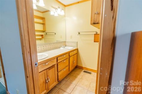106 Cabin Creek Road Sylva NC 28779