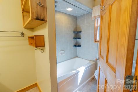 106 Cabin Creek Road Sylva NC 28779