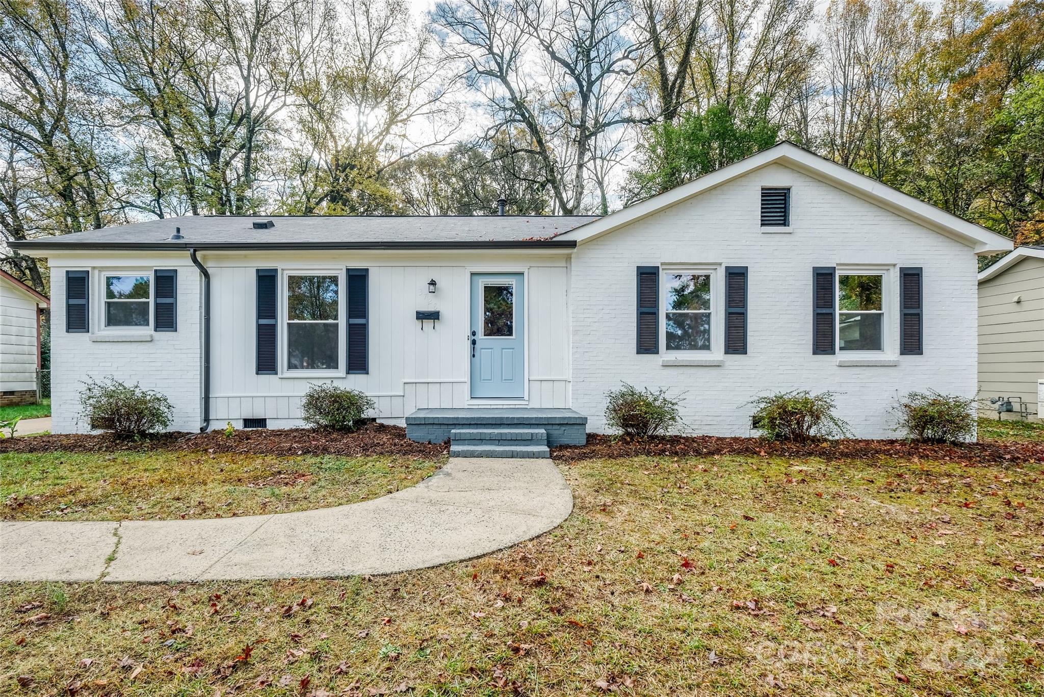 3728 Woodleaf Road Charlotte NC 28205