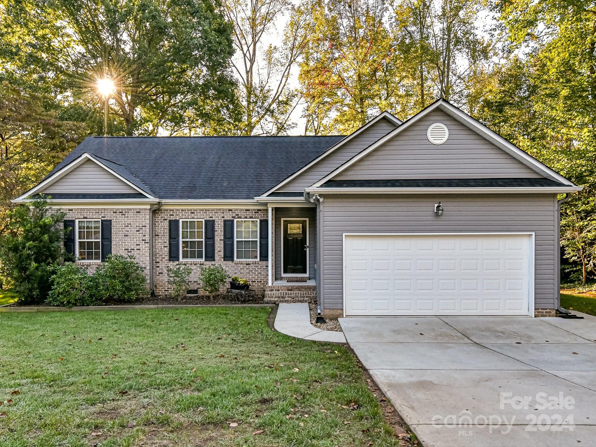 9324 Elvis Drive Charlotte NC 28215