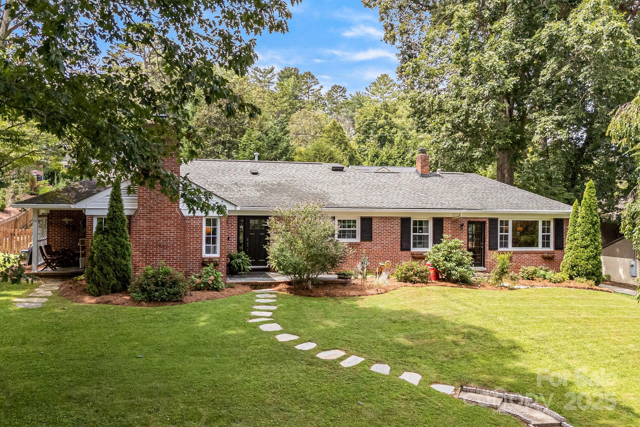52 Shorewood Drive Asheville NC 28804