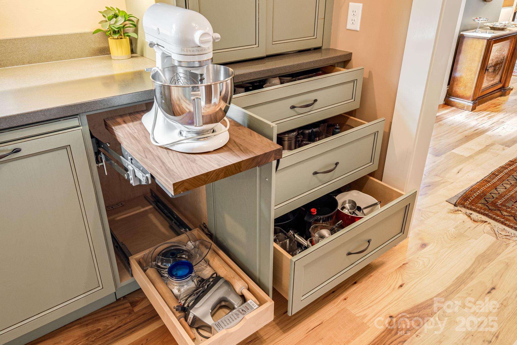 52 Shorewood Drive Asheville NC 28804