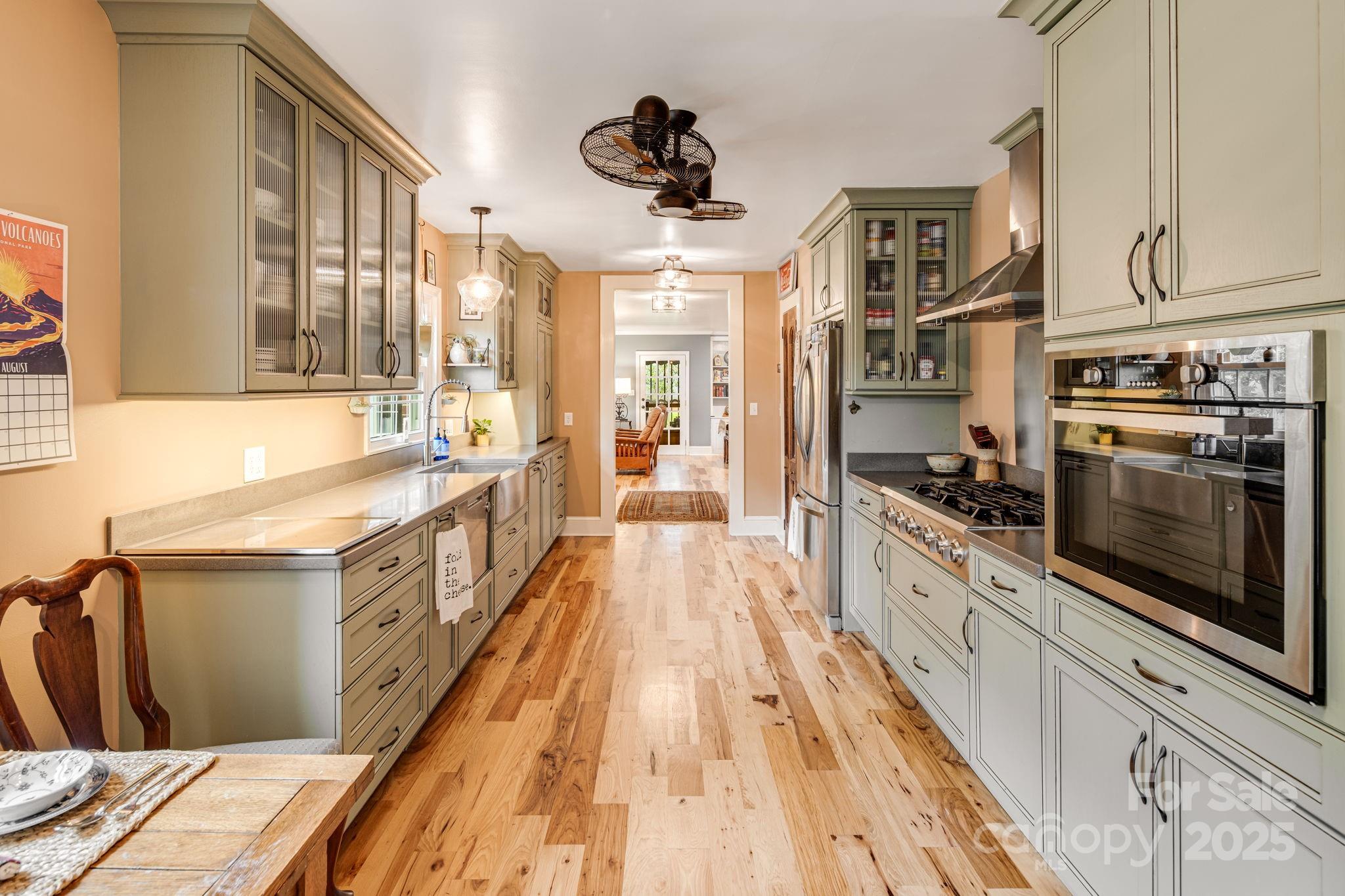 52 Shorewood Drive Asheville NC 28804