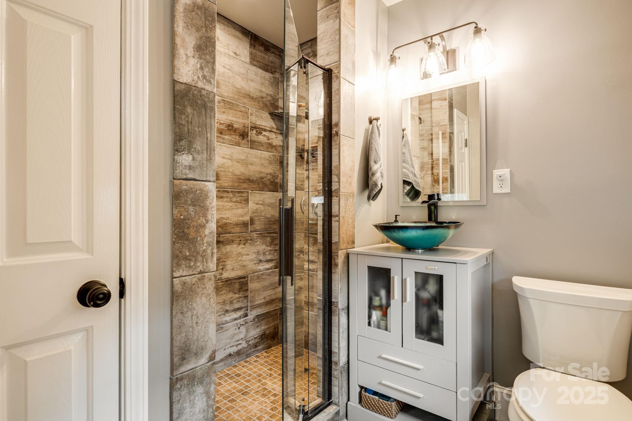 52 Shorewood Drive Asheville NC 28804