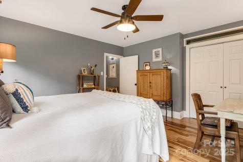 52 Shorewood Drive Asheville NC 28804