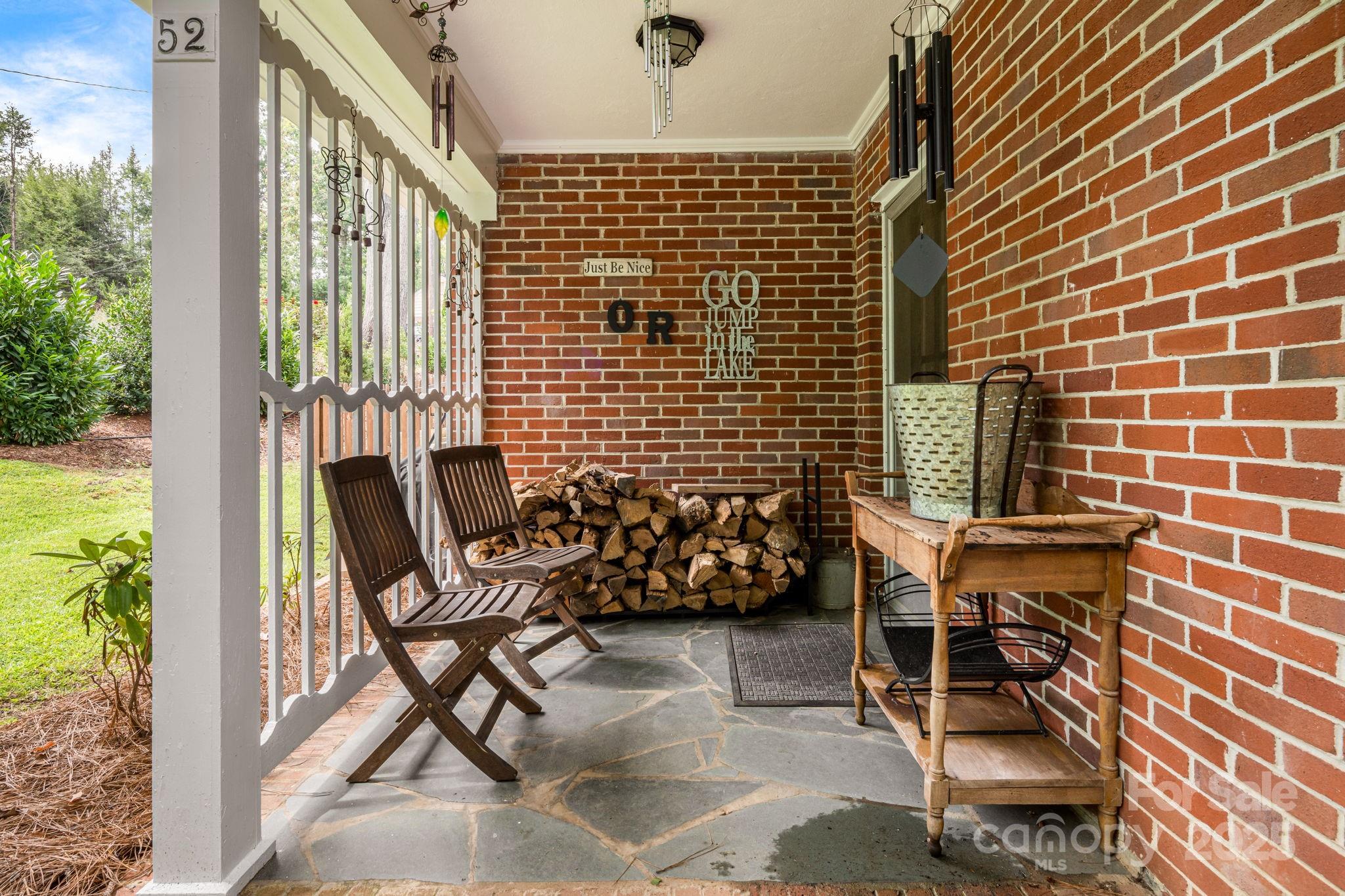 52 Shorewood Drive Asheville NC 28804