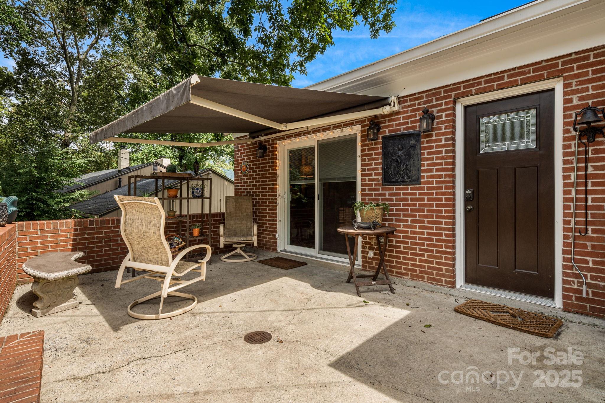 52 Shorewood Drive Asheville NC 28804