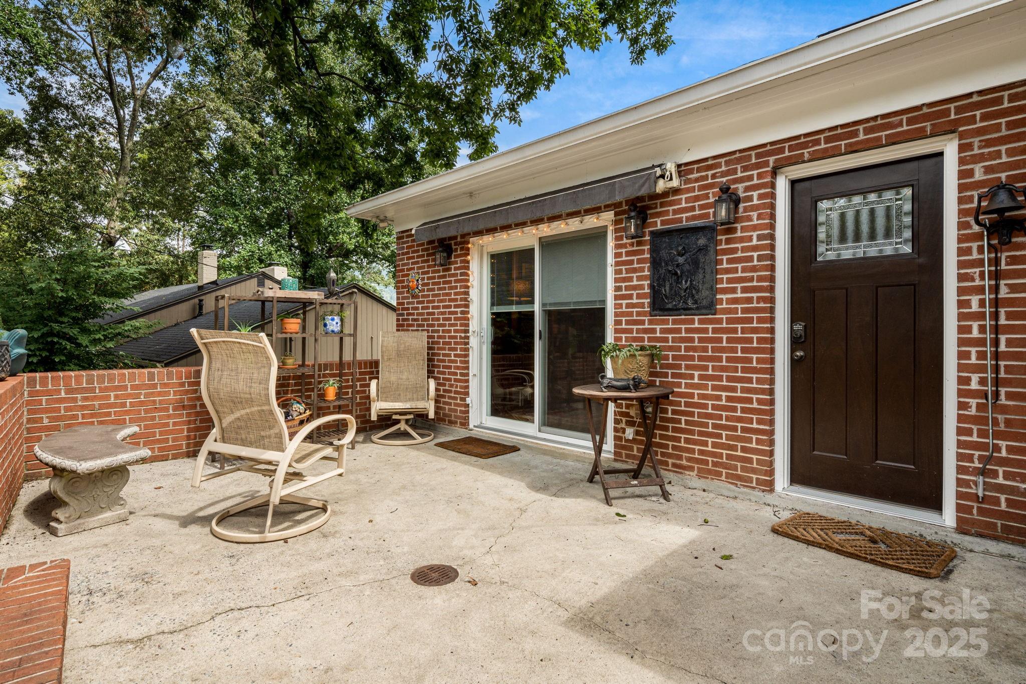 52 Shorewood Drive Asheville NC 28804