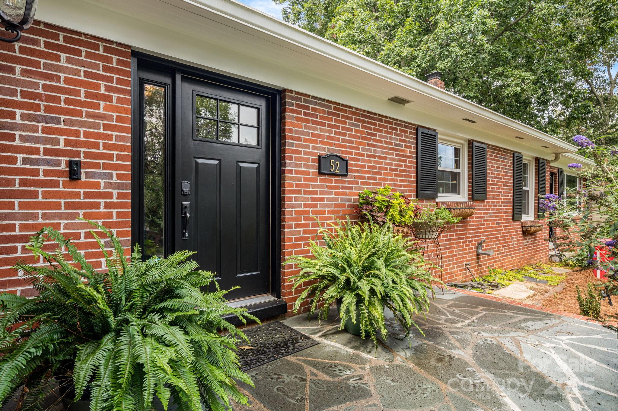 52 Shorewood Drive Asheville NC 28804