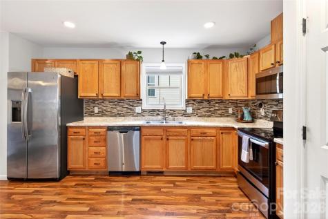 18 Yarrow Meadow Drive Weaverville NC 28787