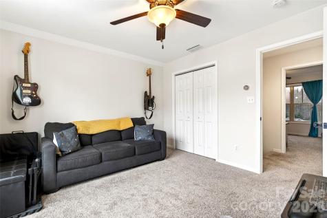 18 Yarrow Meadow Drive Weaverville NC 28787
