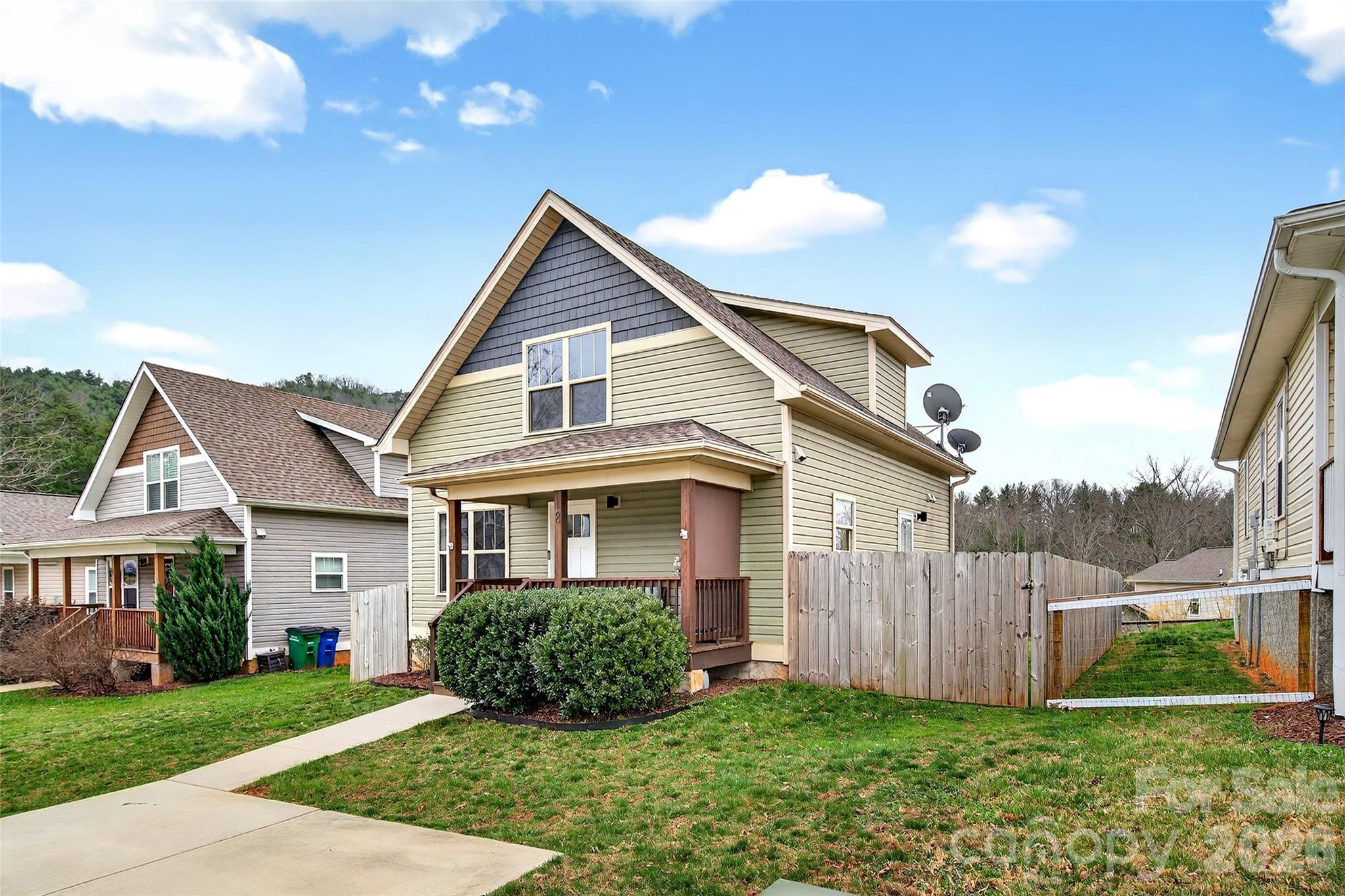 18 Yarrow Meadow Drive Weaverville NC 28787