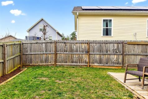 18 Yarrow Meadow Drive Weaverville NC 28787