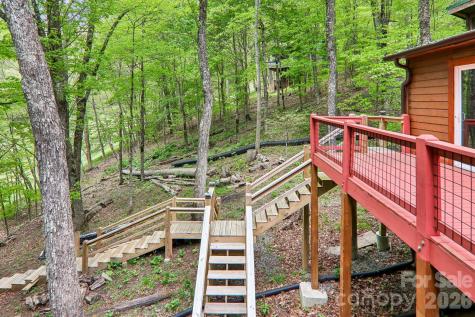101 Oak Ridge Court Mars Hill NC 28754