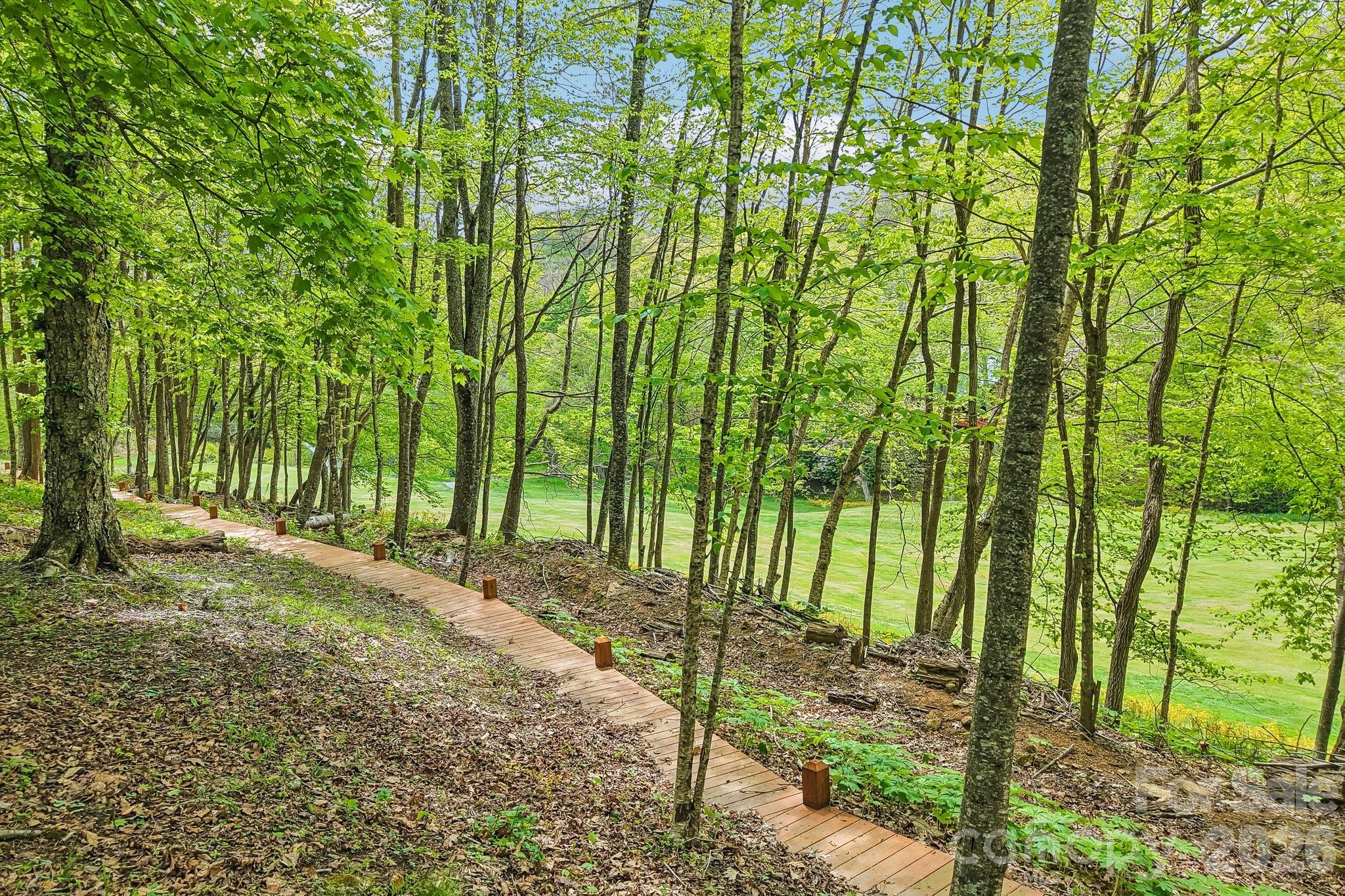 101 Oak Ridge Court Mars Hill NC 28754