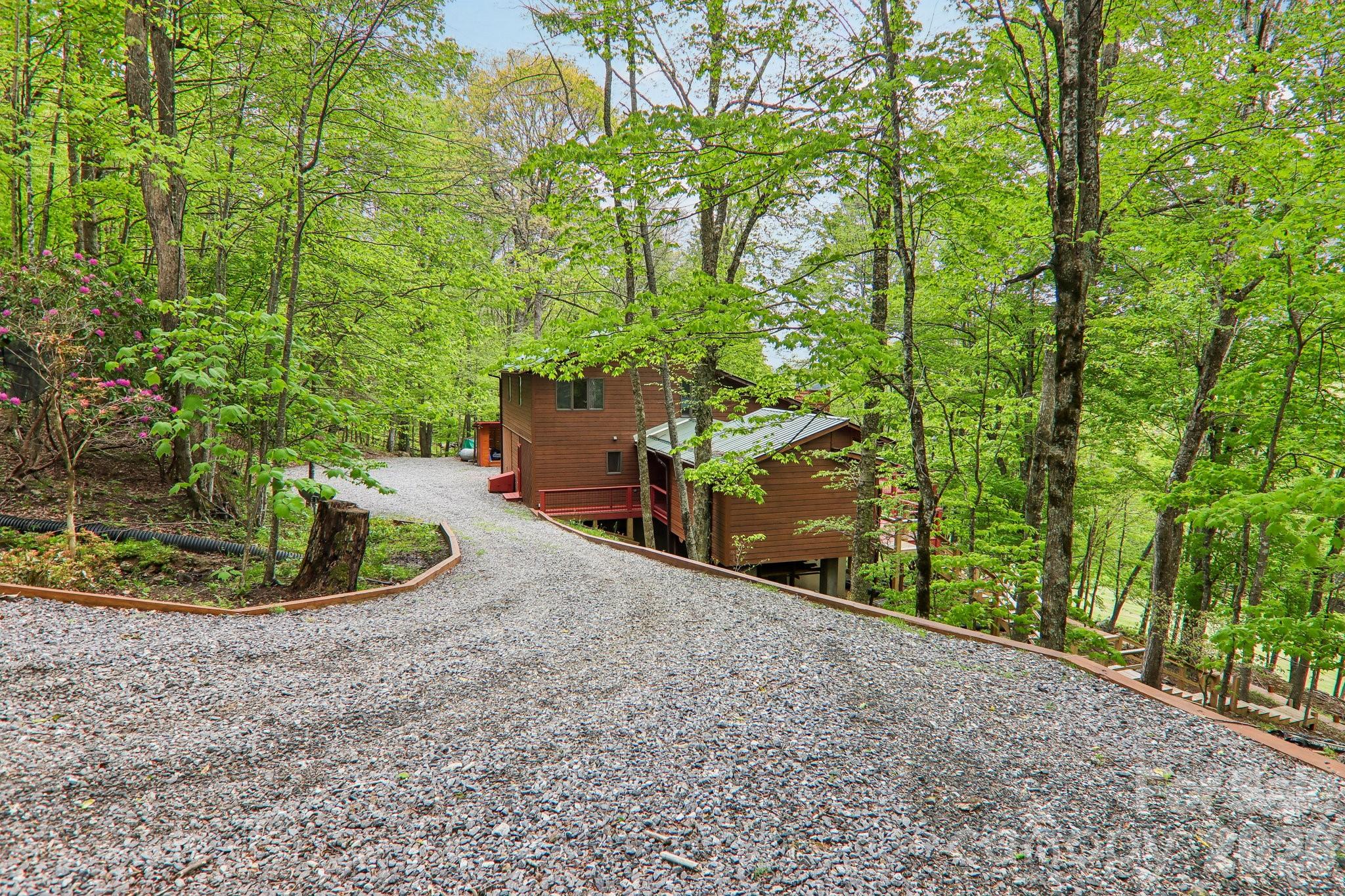 101 Oak Ridge Court Mars Hill NC 28754