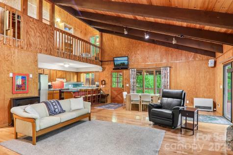 101 Oak Ridge Court Mars Hill NC 28754