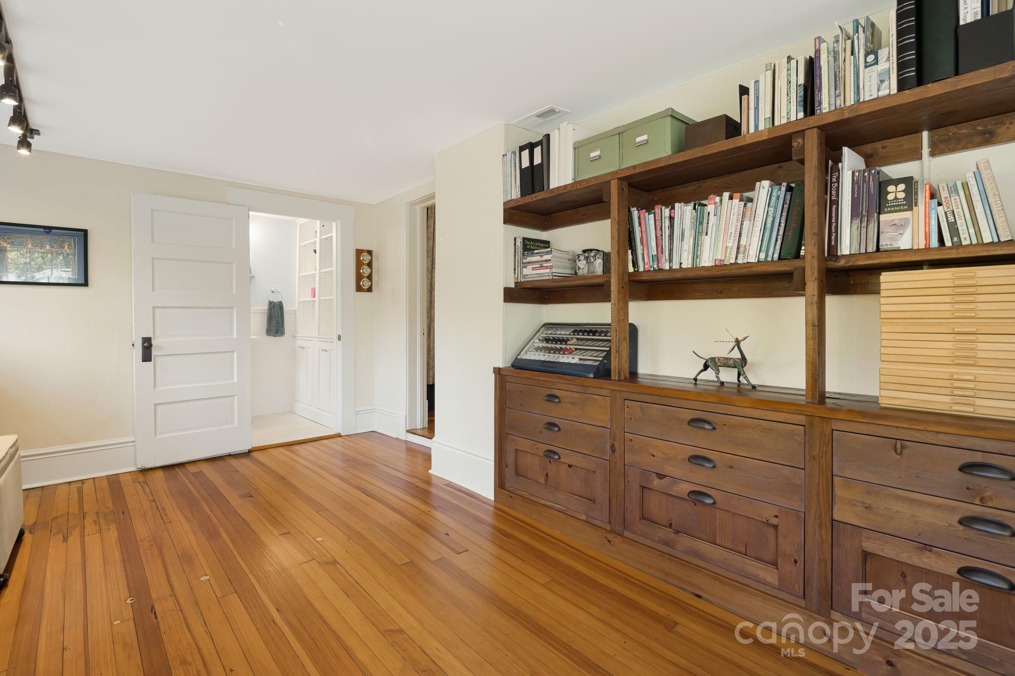 120 Flint Street Asheville NC 28801