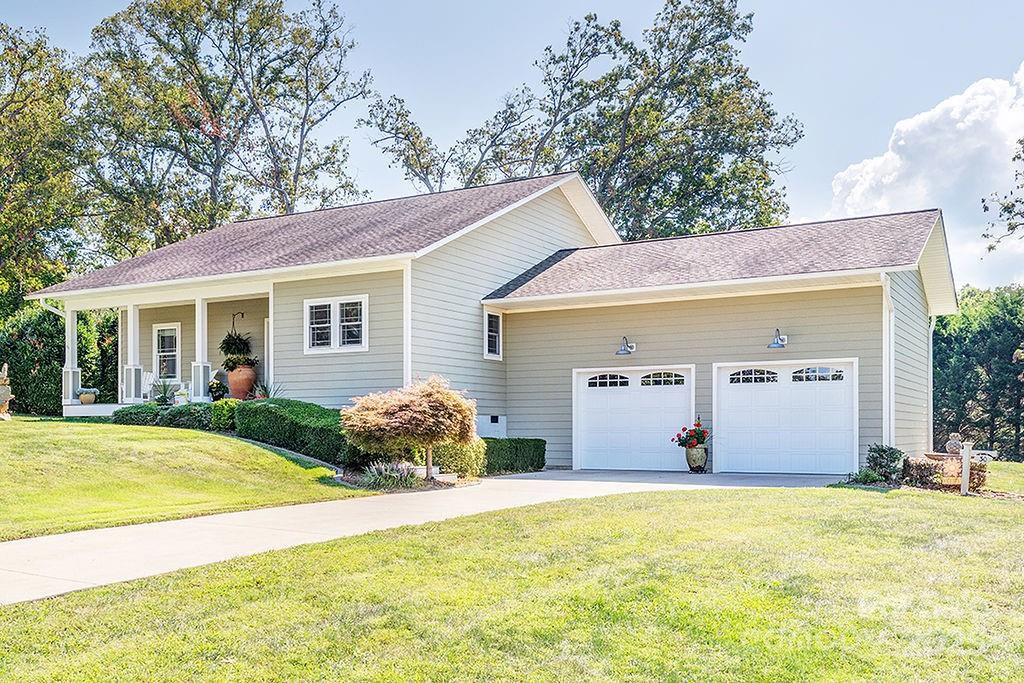 30 Salem Road Weaverville NC 28787