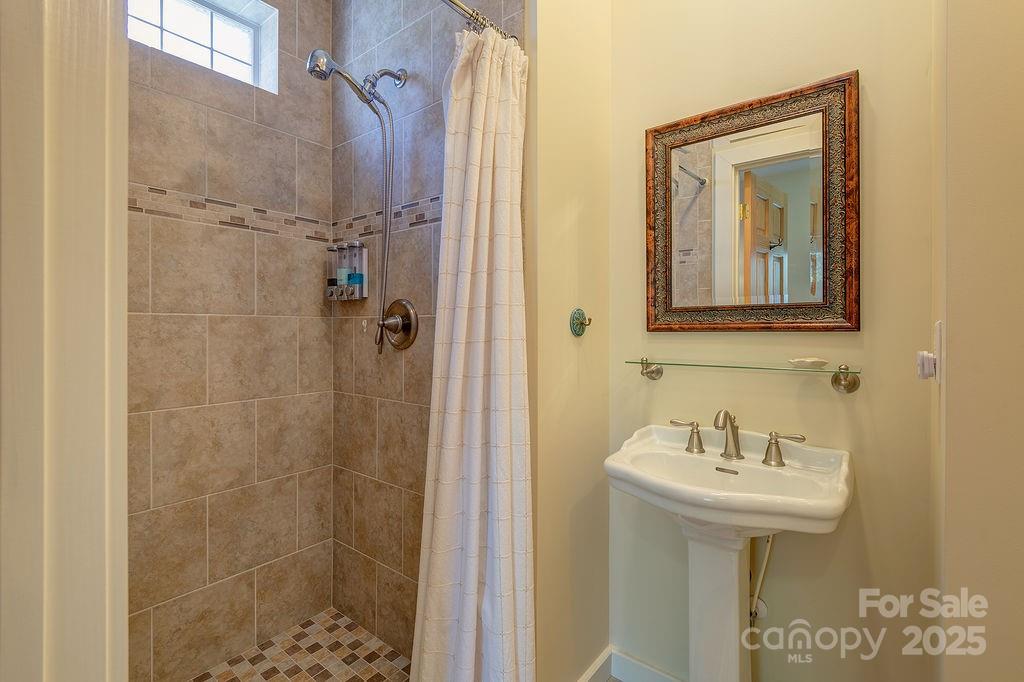 30 Salem Road Weaverville NC 28787