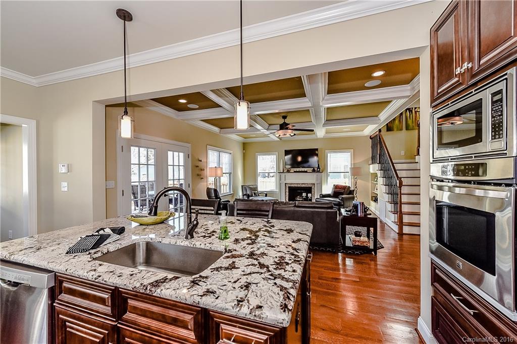 445 Melbourne Court Charlotte NC 28209