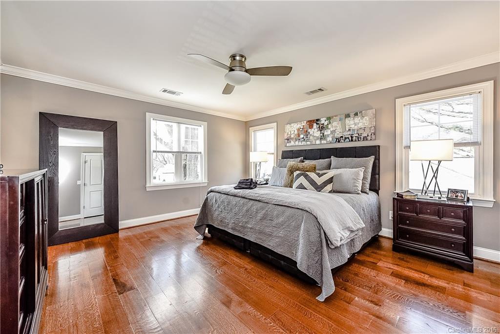 445 Melbourne Court Charlotte NC 28209