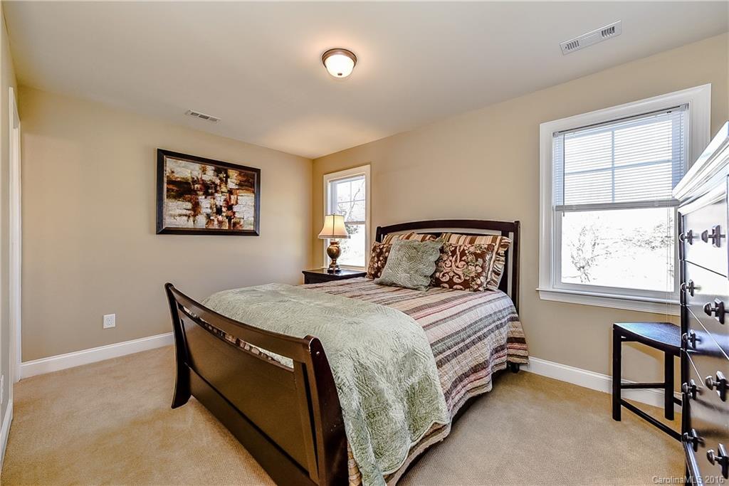 445 Melbourne Court Charlotte NC 28209