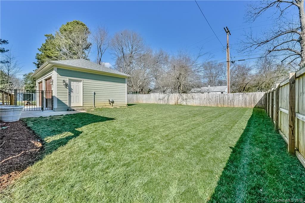 445 Melbourne Court Charlotte NC 28209
