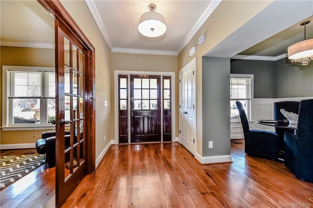 445 Melbourne Court Charlotte NC 28209