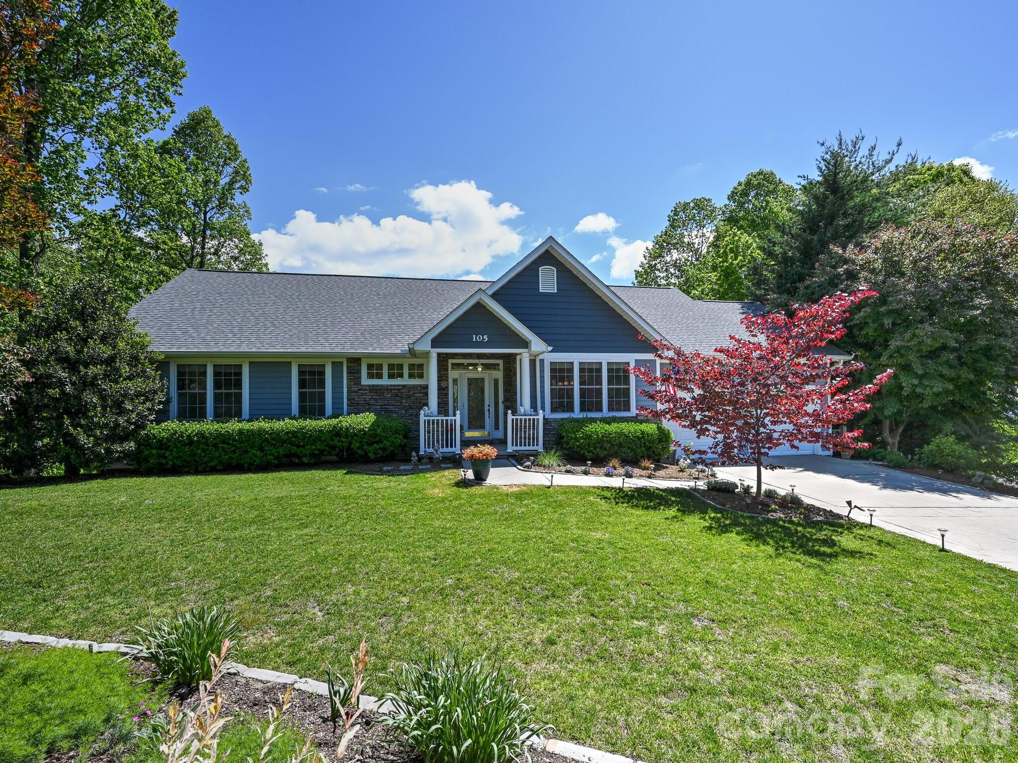 105 Spring Path Hendersonville NC 28739